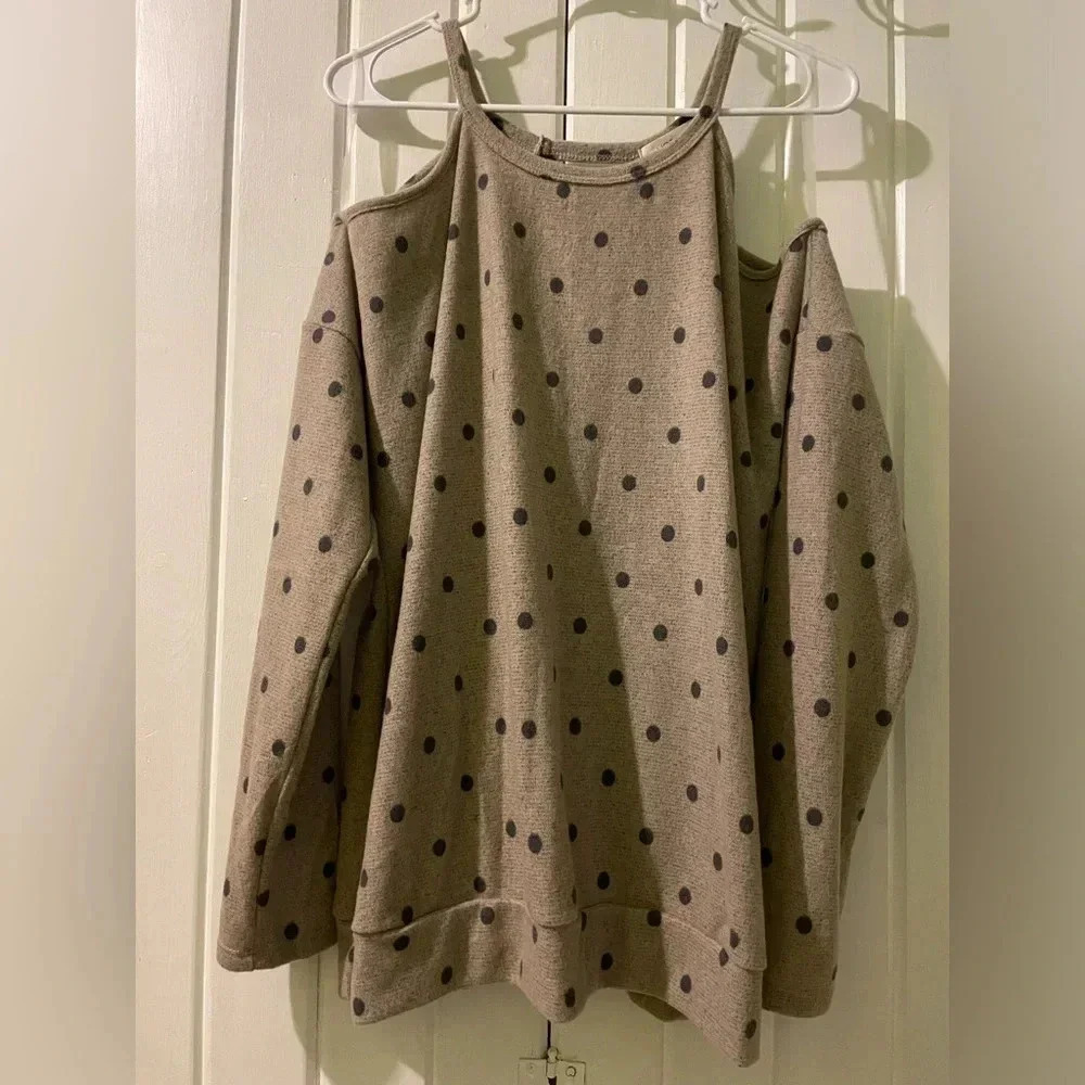 Beige polka-dot cold shoulder sweater-small NWT